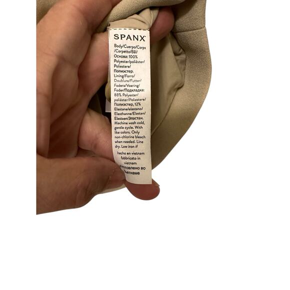 Spanx Women's Care Free Crepe Vest Top HT3 Tahini Size: S - Picture 5 of 5